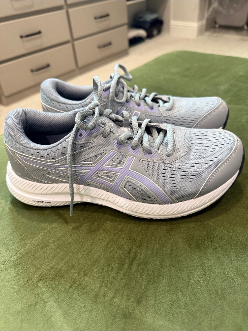ASICS Women's Grey & Lavender Orthopedic Shoes size 8